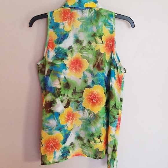 Flower sleeveless sheer top - Picture 2 of 4